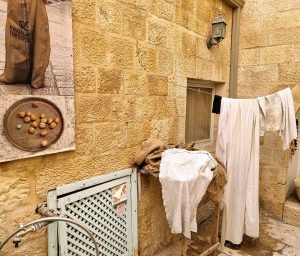 rent courtyard